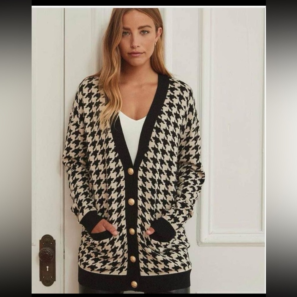 RW&CO houndstooth button down cardigan